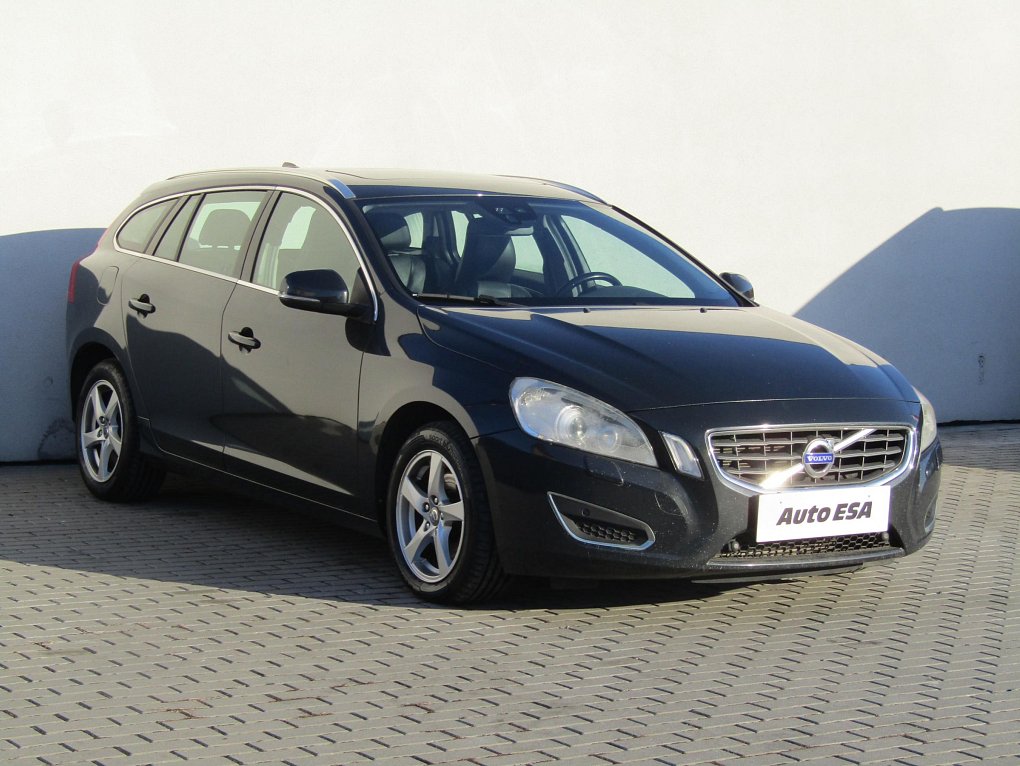 Volvo V60 2.0 D Summum