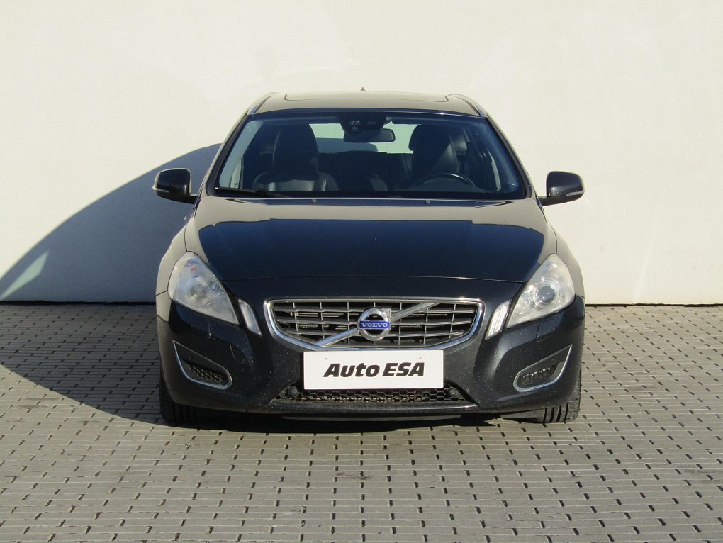 Volvo V60 2.0 D Summum