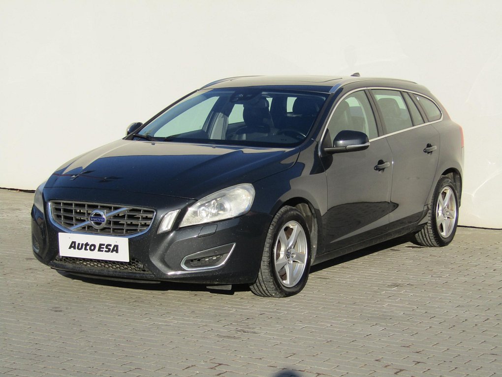 Volvo V60 2.0 D Summum