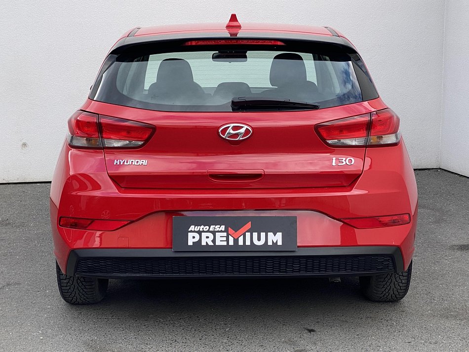 Hyundai I30 1.5 DPi Smart