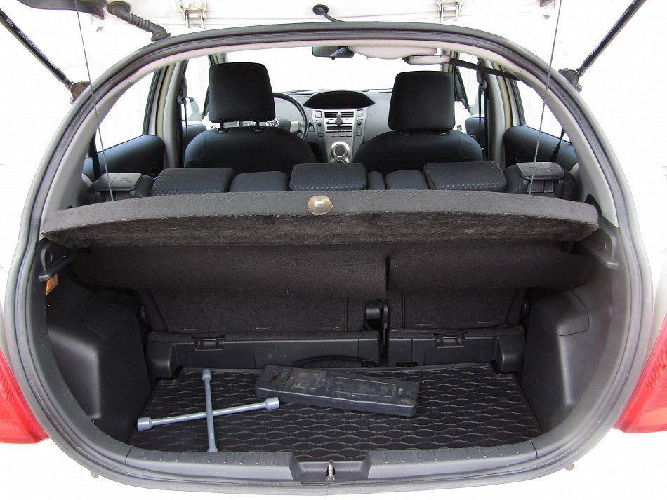 Toyota Yaris 1.33 VVT-i 