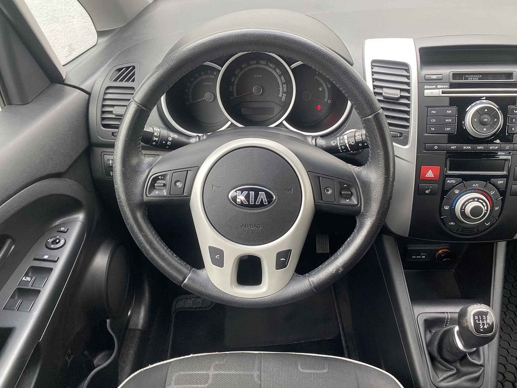 Kia Venga 1.4 i FIFA World Cup