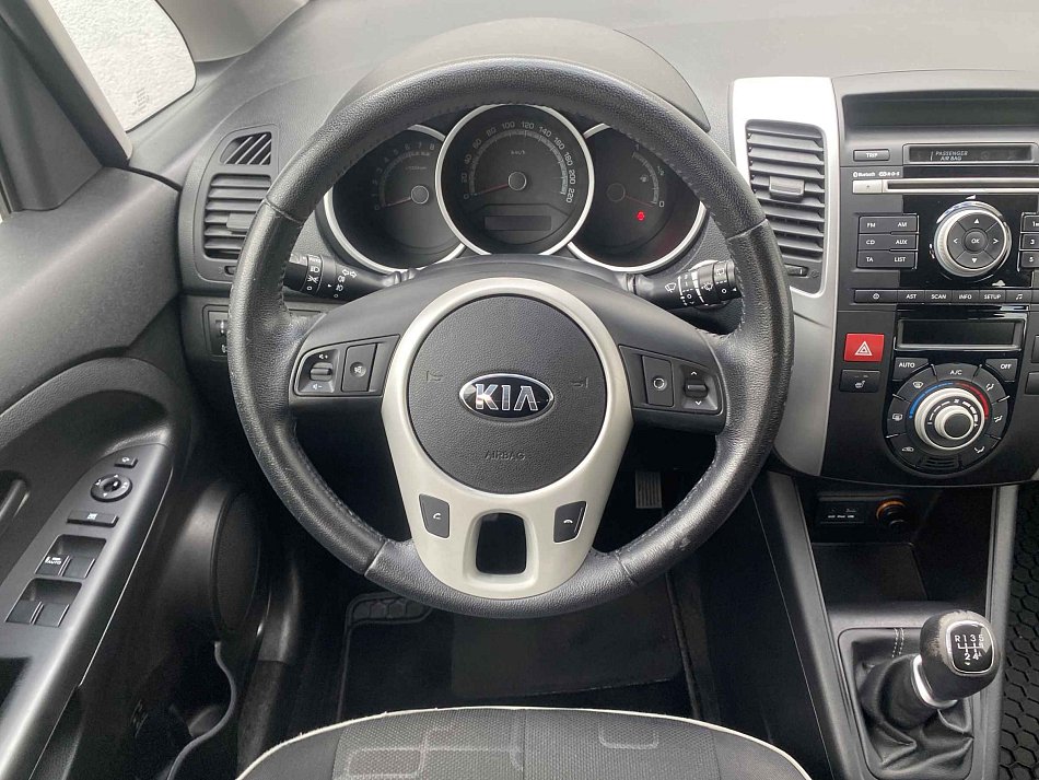 Kia Venga 1.4 i FIFA World Cup