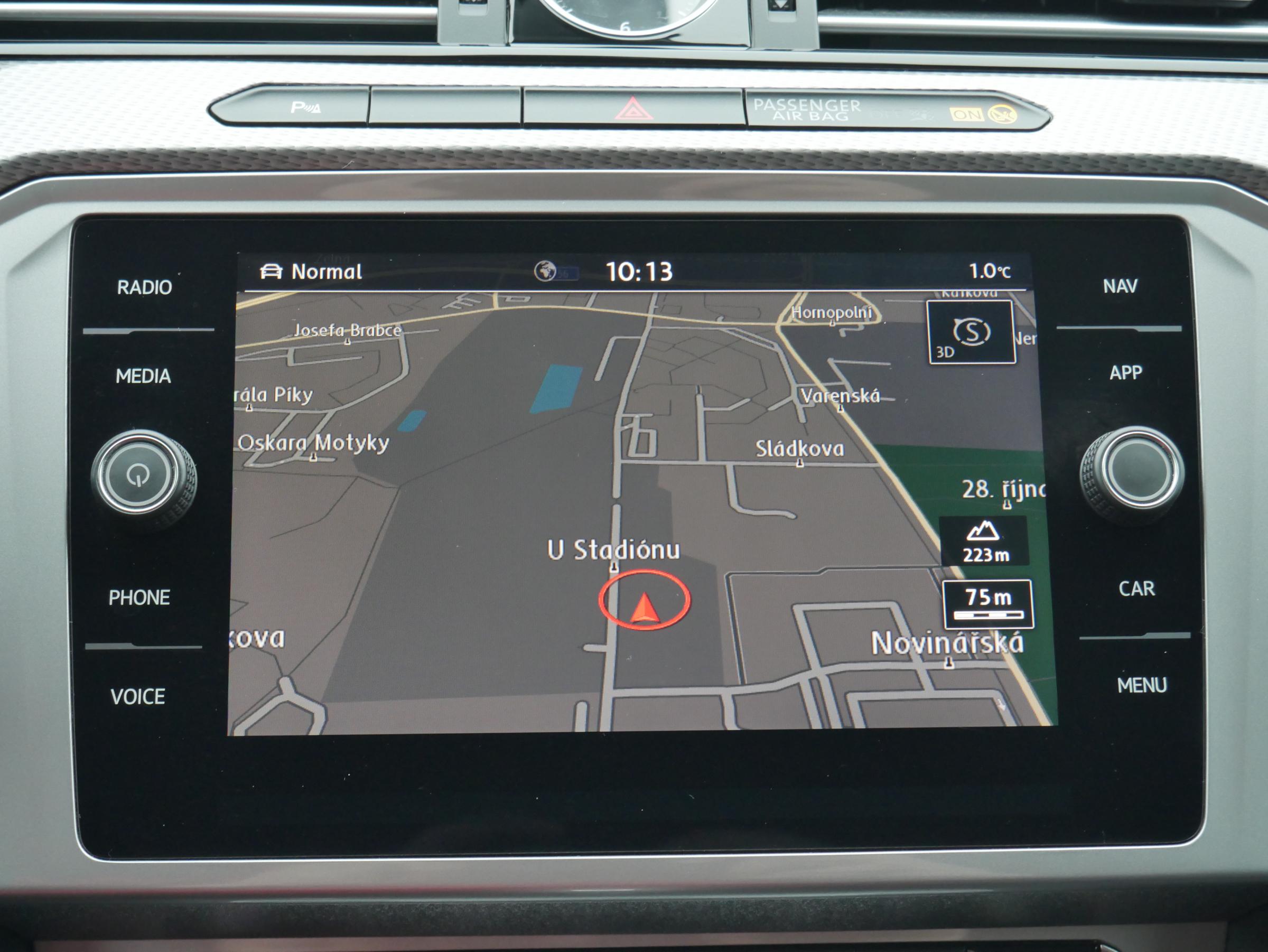 Volkswagen Passat, 2018 - pohled č. 14