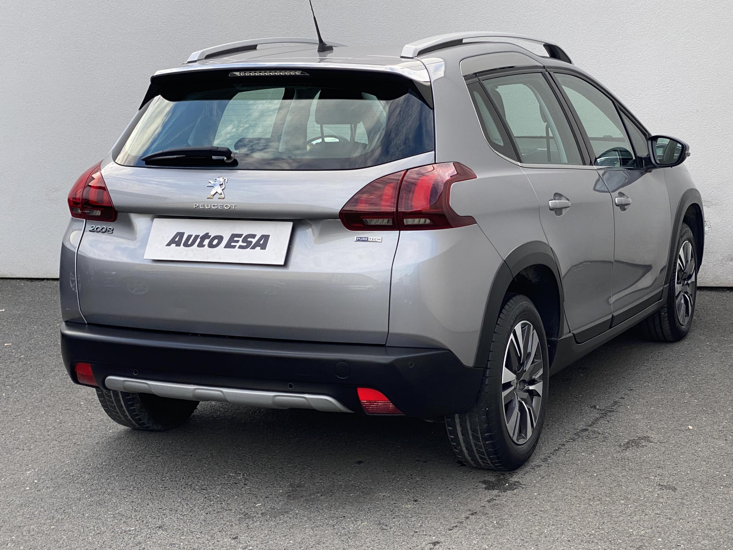 Peugeot 2008, 2016 - pohled č. 4