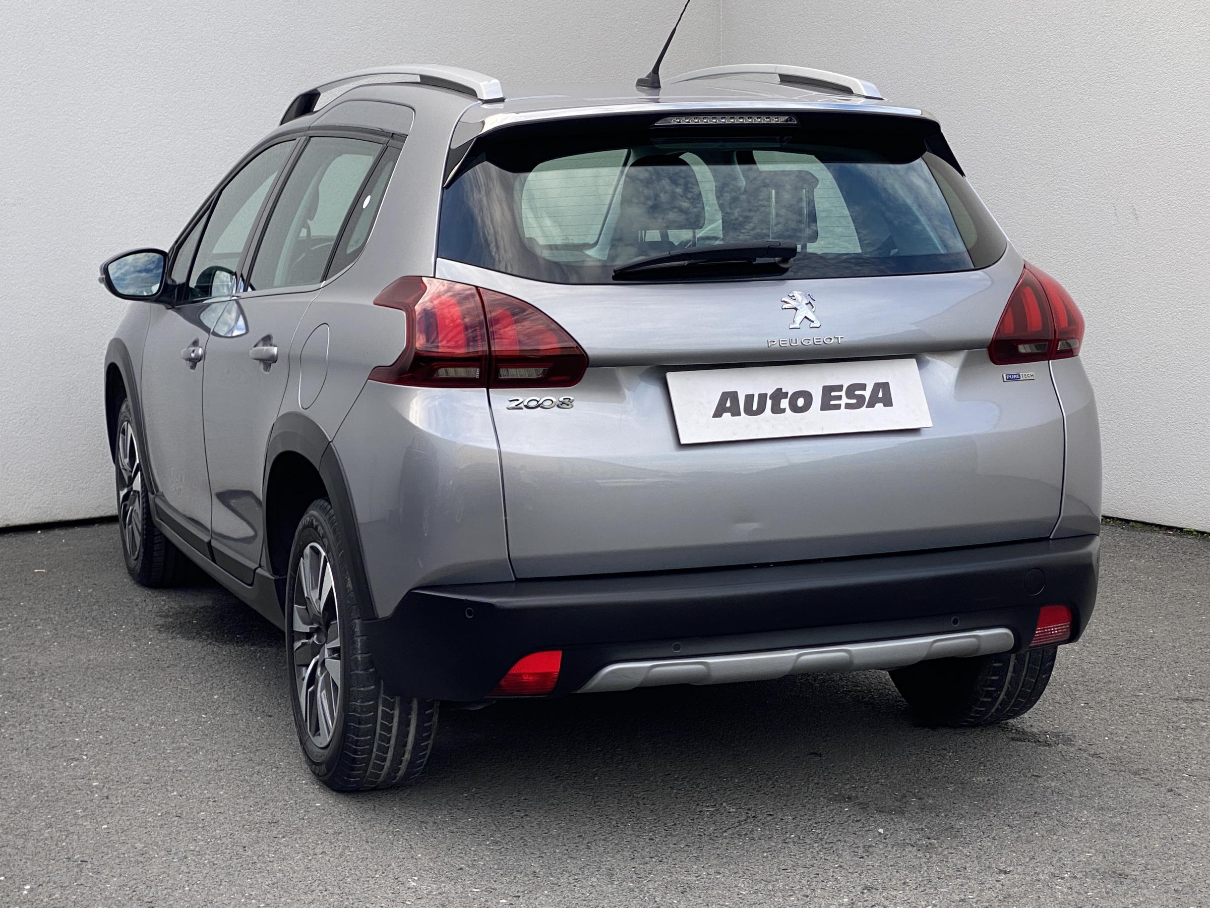 Peugeot 2008, 2016 - pohled č. 6