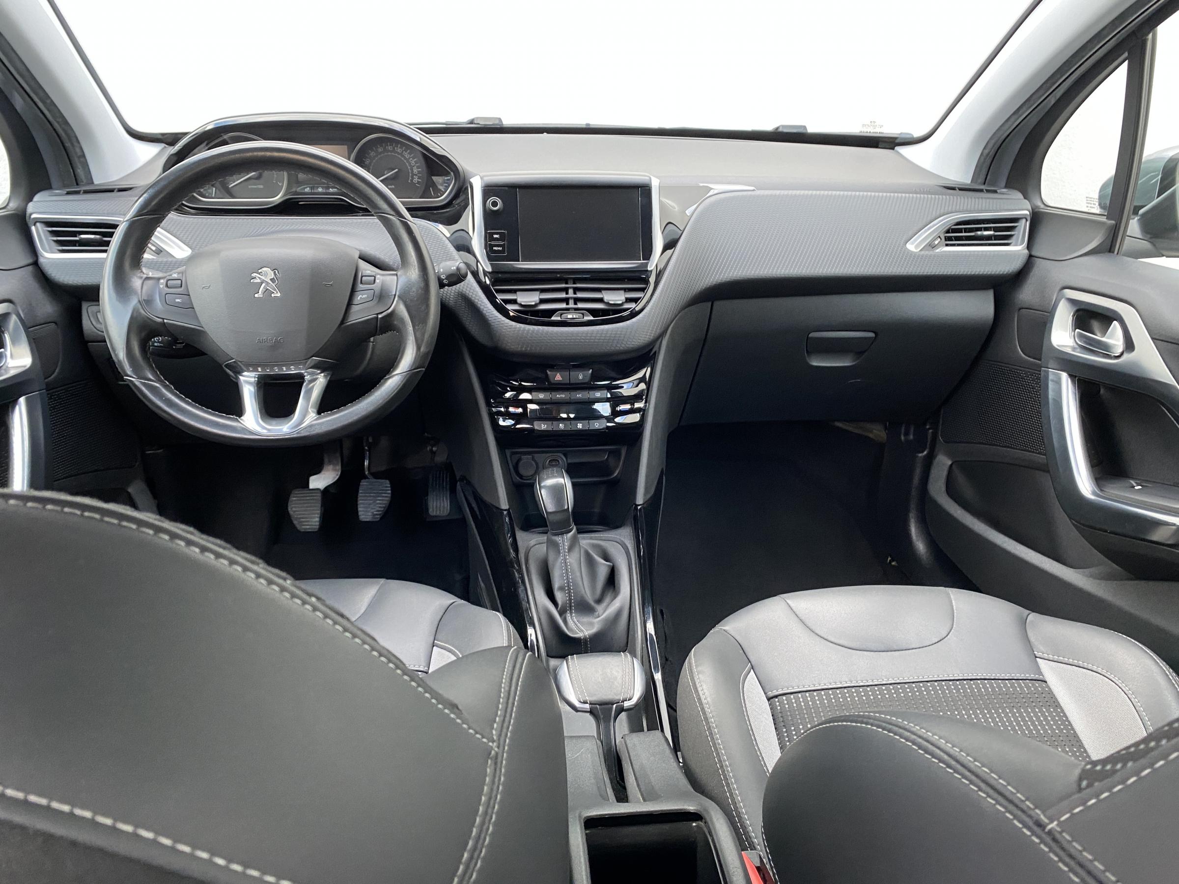 Peugeot 2008, 2016 - pohled č. 8