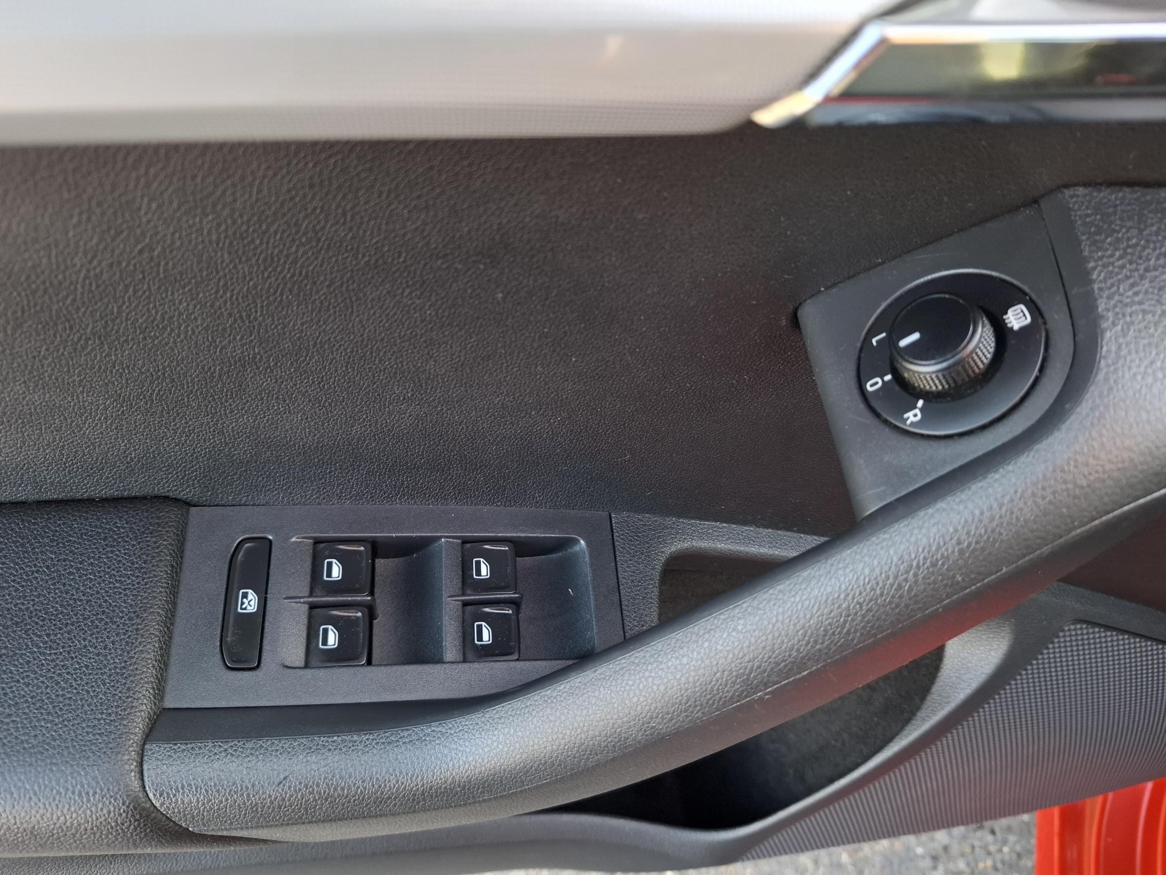 Škoda Octavia III, 2014 - pohled č. 13