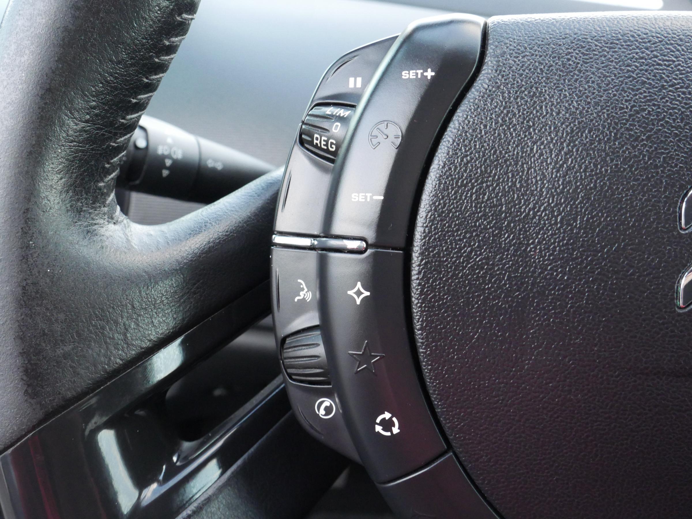 Citroën C4 Picasso, 2011 - pohled č. 15