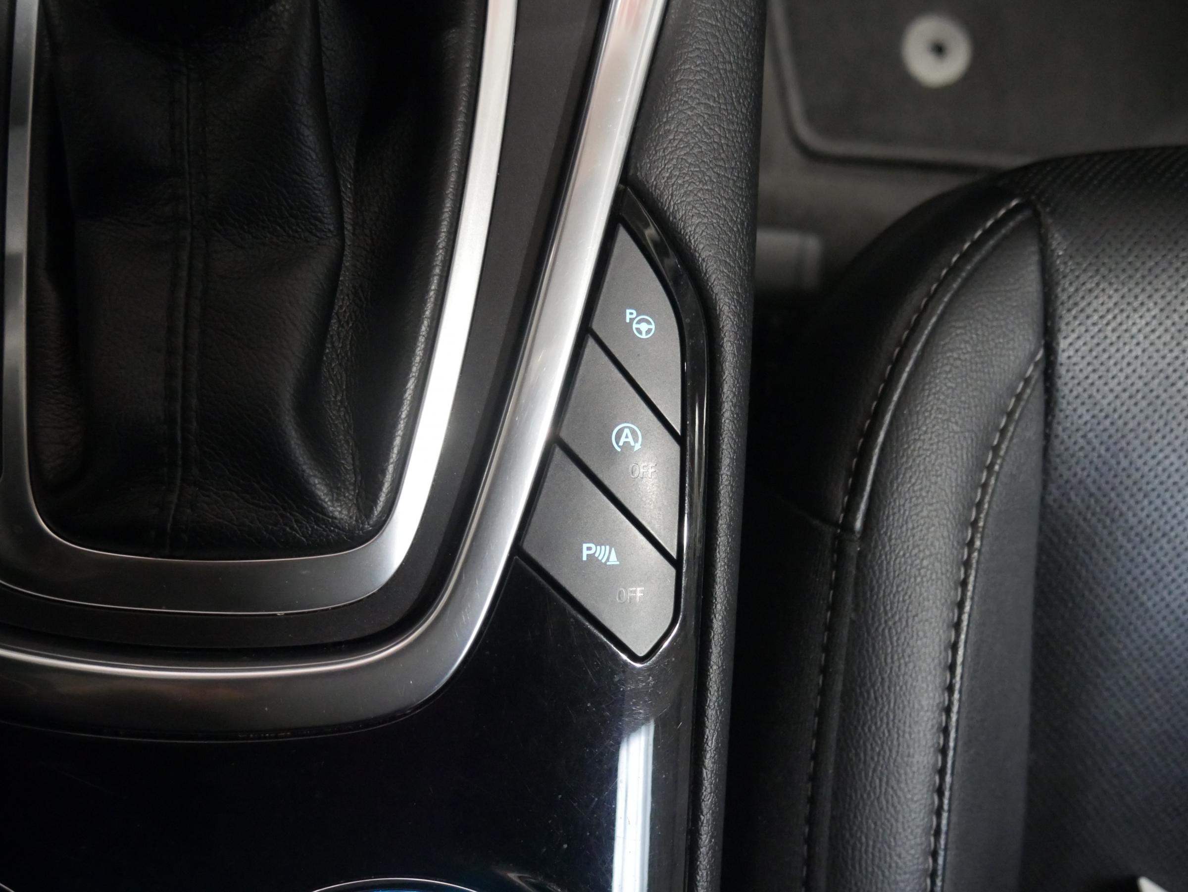 Ford S-MAX, 2016 - pohled č. 20