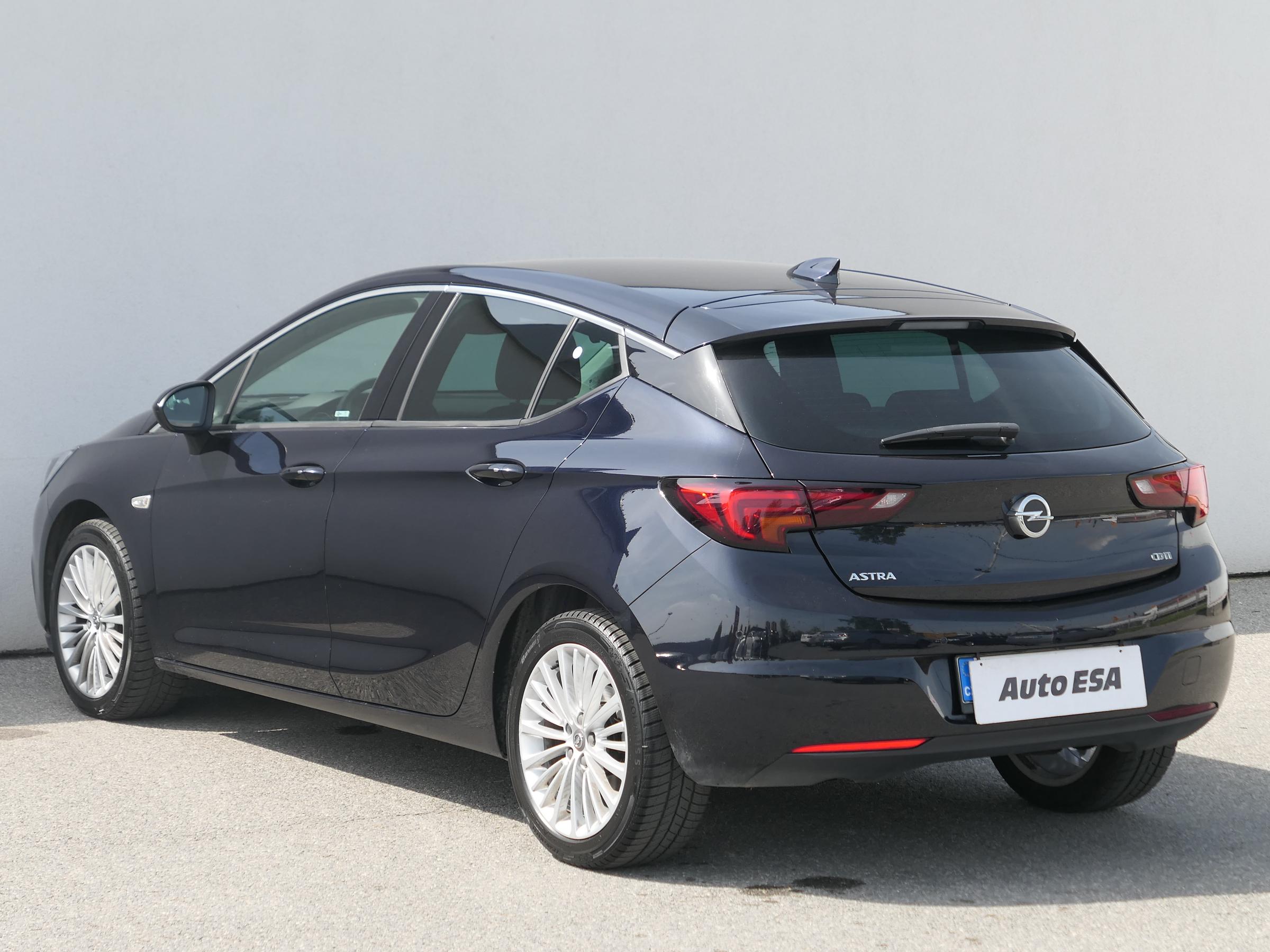 Opel Astra, 2018 - pohled č. 4