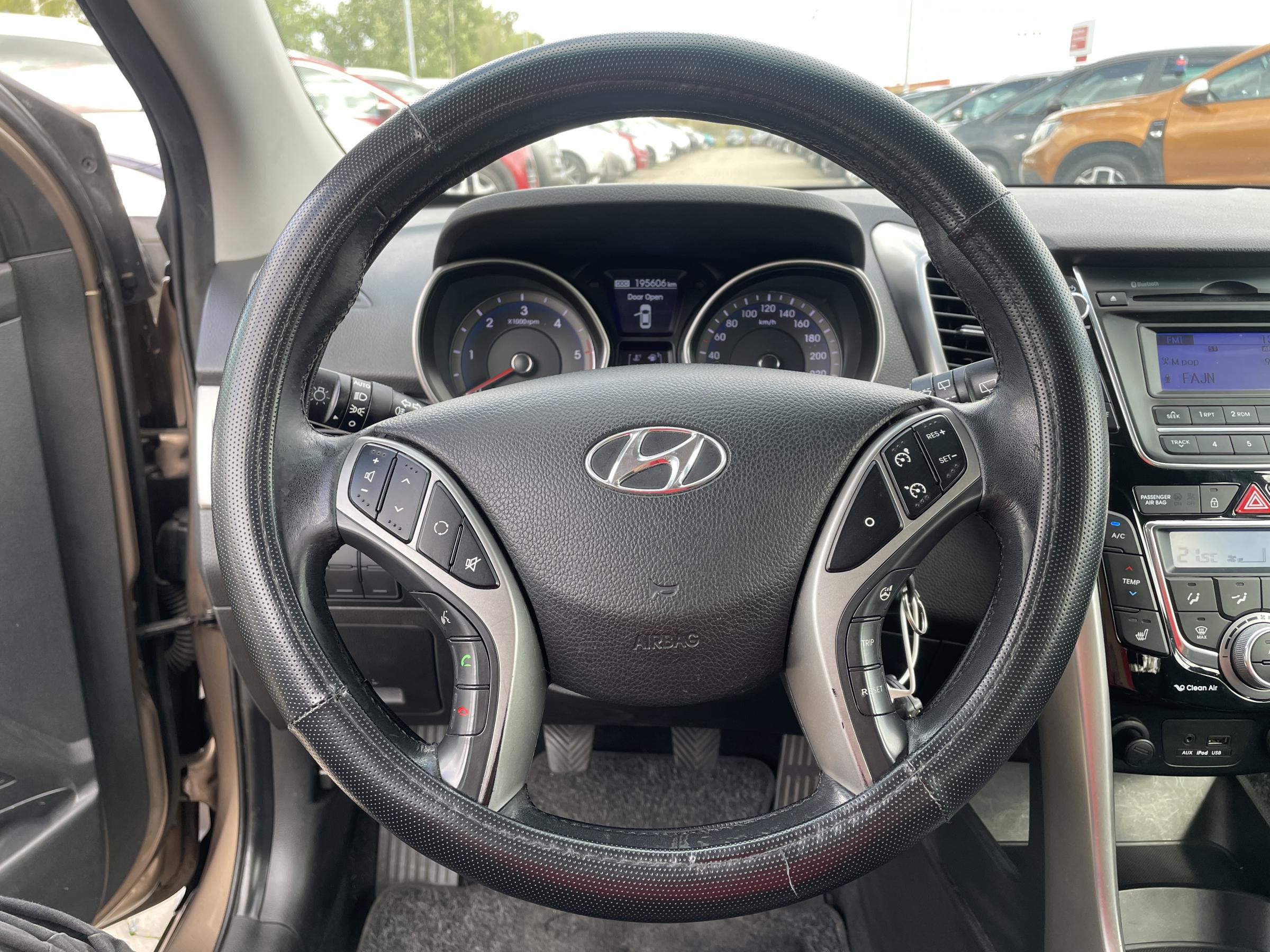 Hyundai i30, 2012 - pohled č. 15