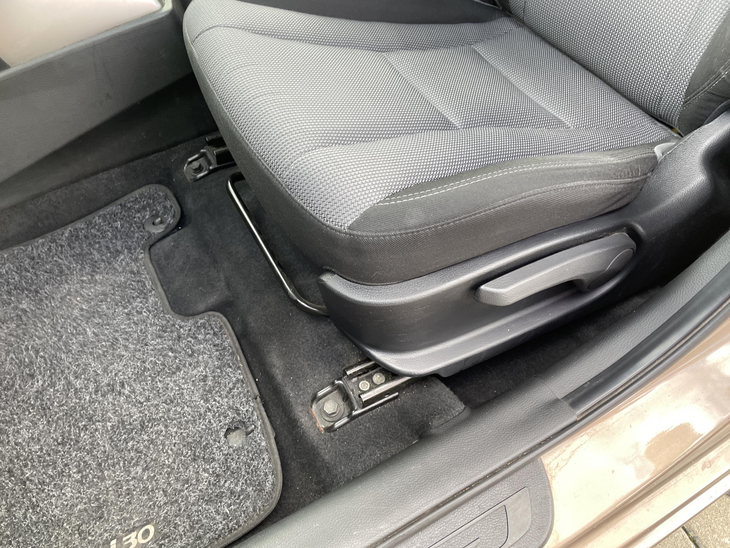 Hyundai i30, 2012 - pohled č. 16