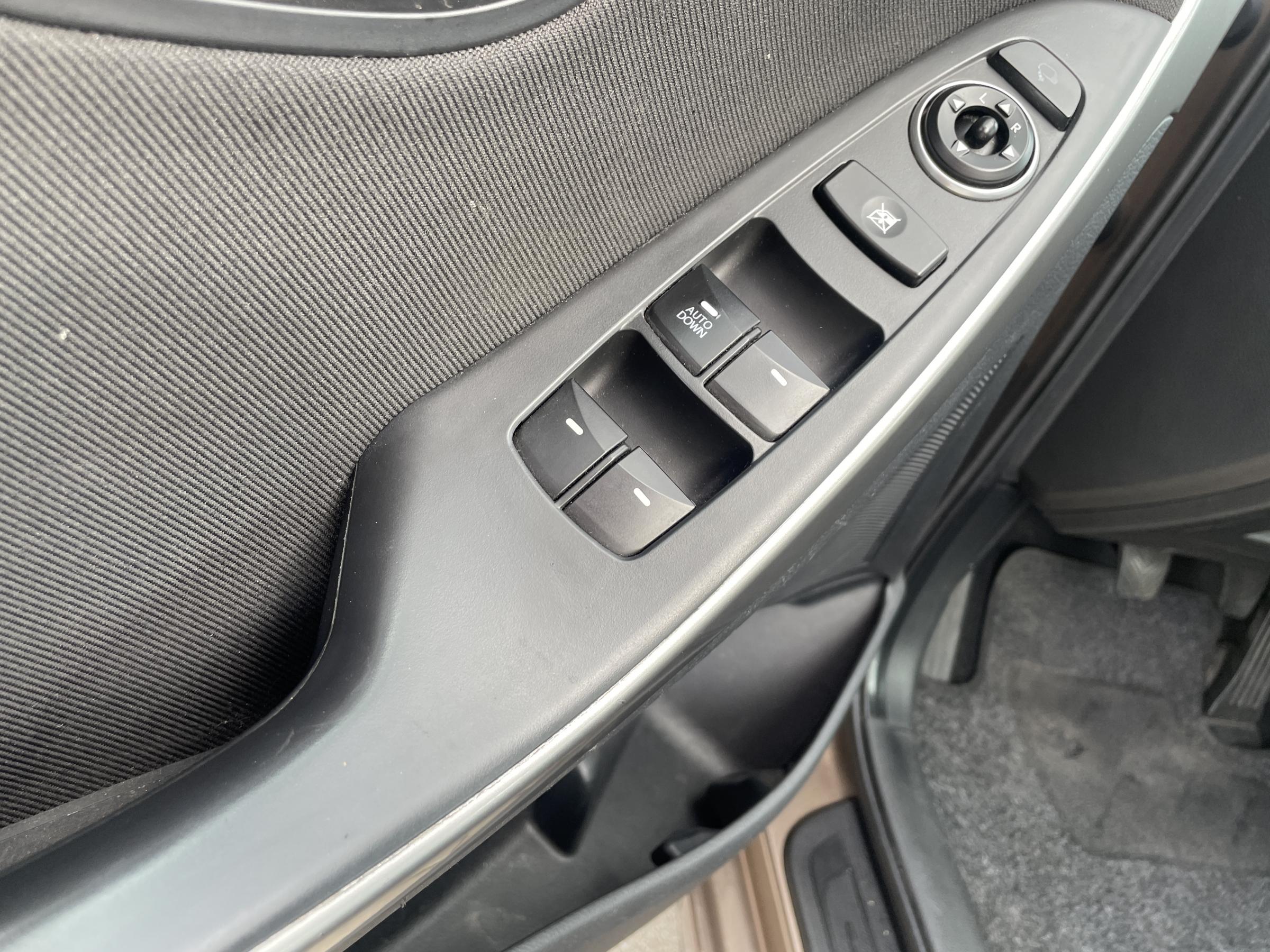 Hyundai i30, 2012 - pohled č. 17