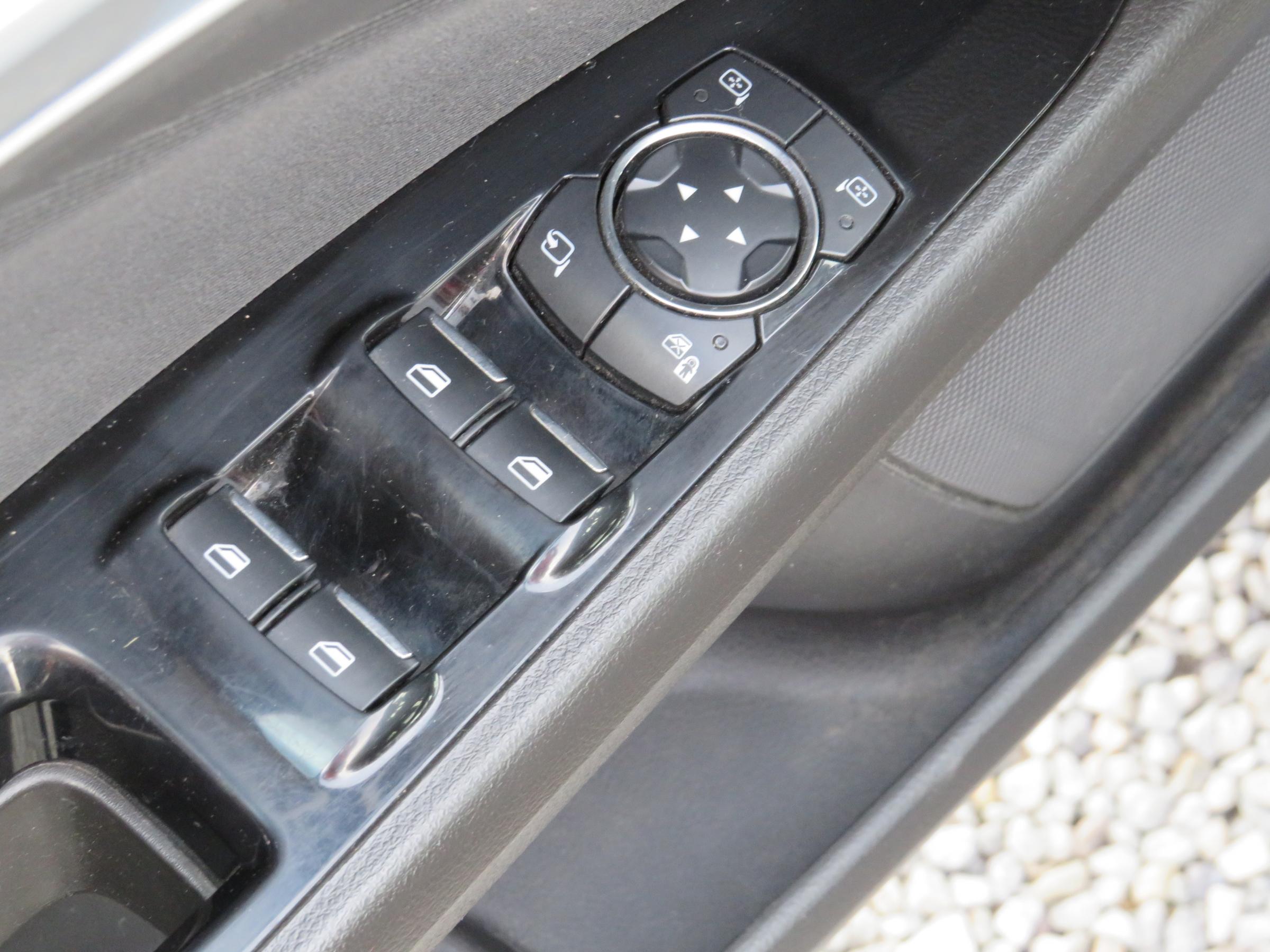 Ford Mondeo, 2015 - pohled č. 12