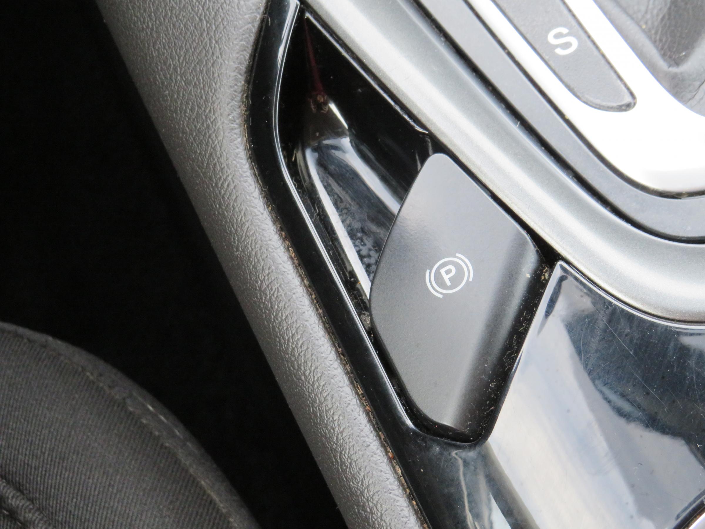 Ford Mondeo, 2015 - pohled č. 28