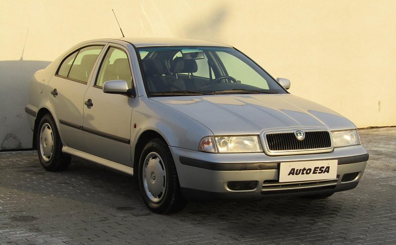 Škoda Octavia 1.6 i 