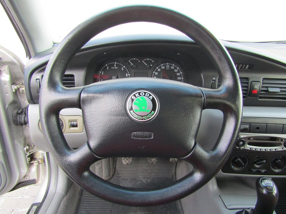 Škoda Octavia 1.6 i 