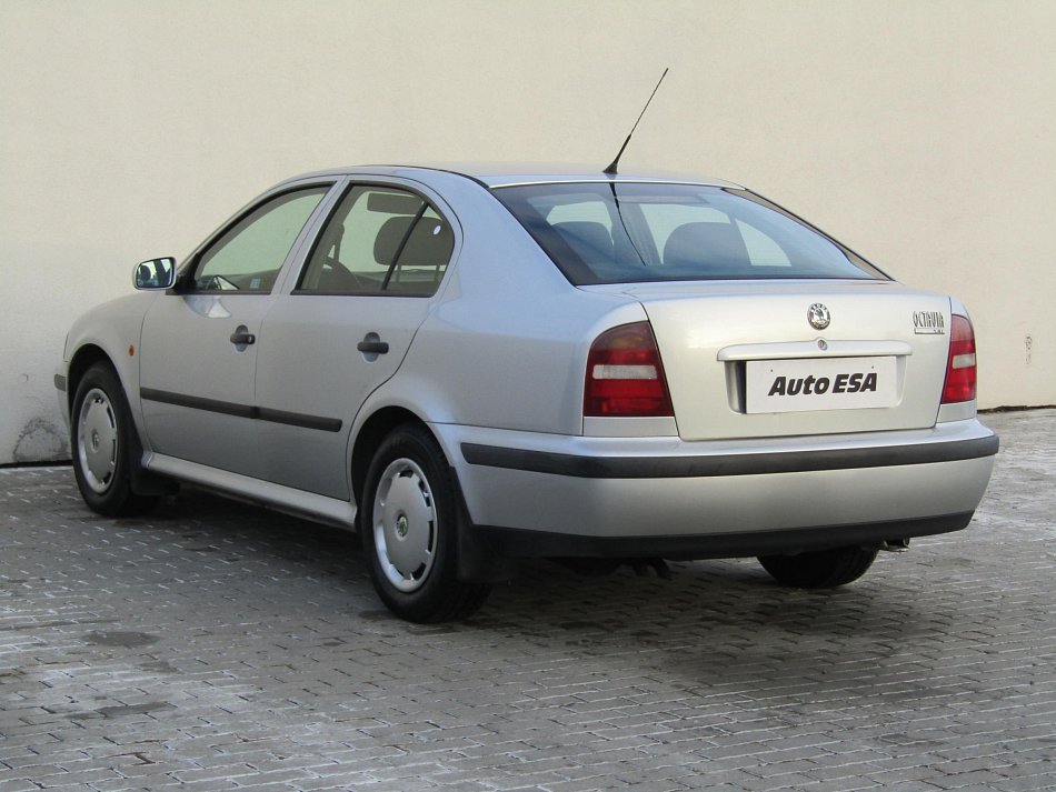 Škoda Octavia 1.6 i 
