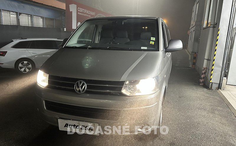 Volkswagen Caravelle 2.0 TDI 