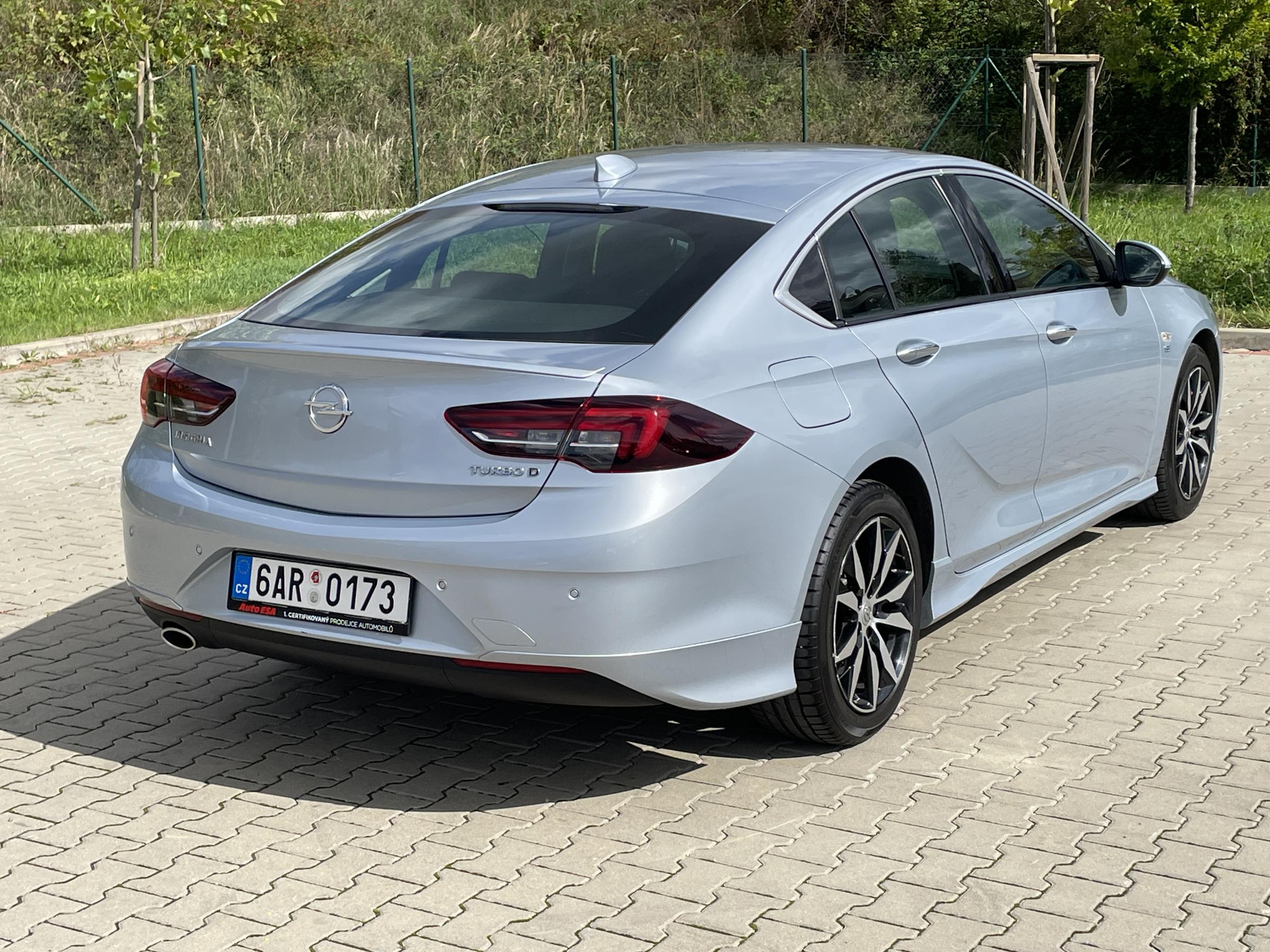Opel Insignia, 2017 - pohled č. 4