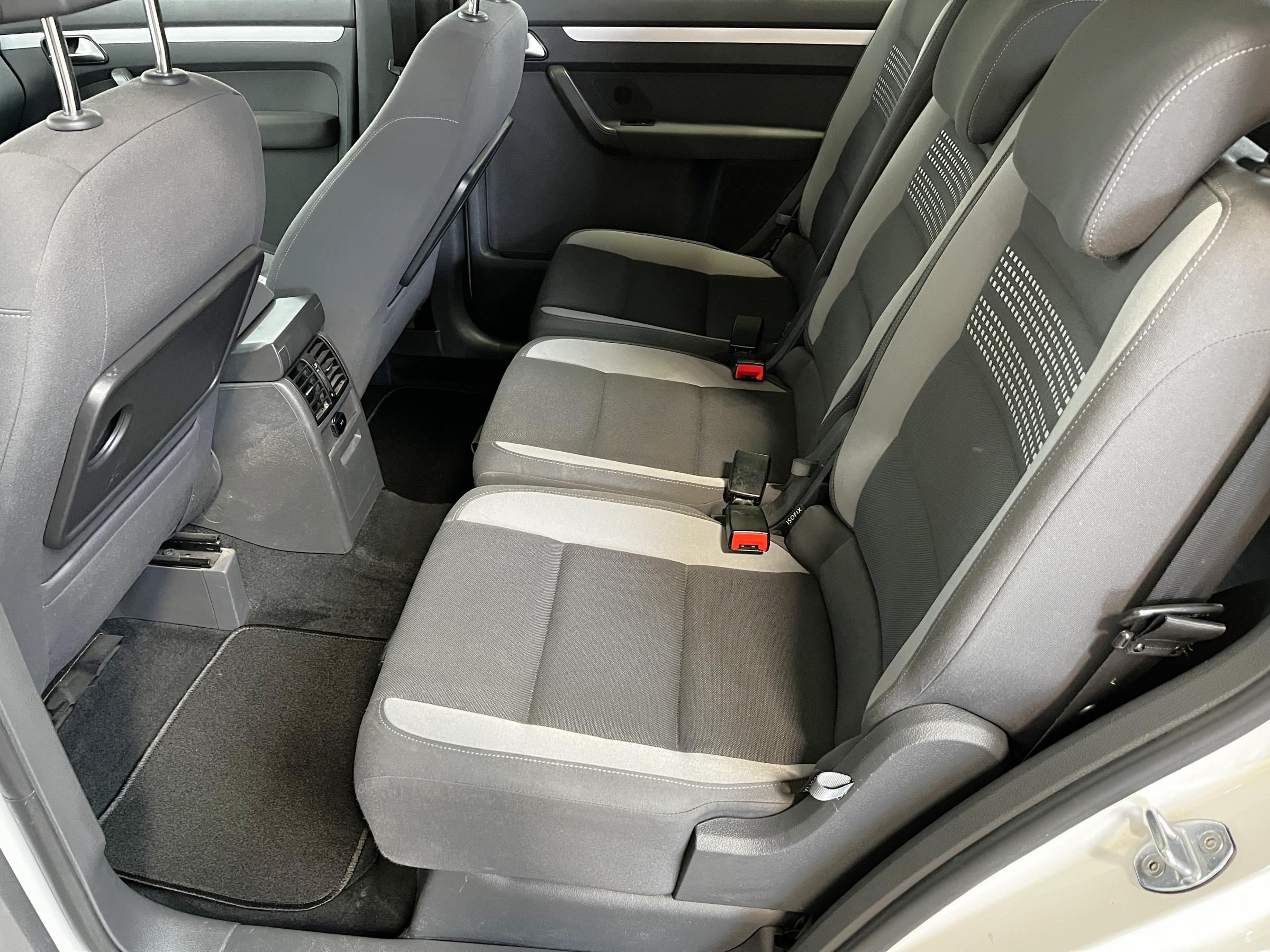 Volkswagen Touran, 2013 - pohled č. 10