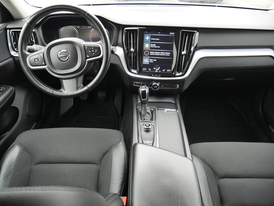 Volvo V60 2.0 D3 