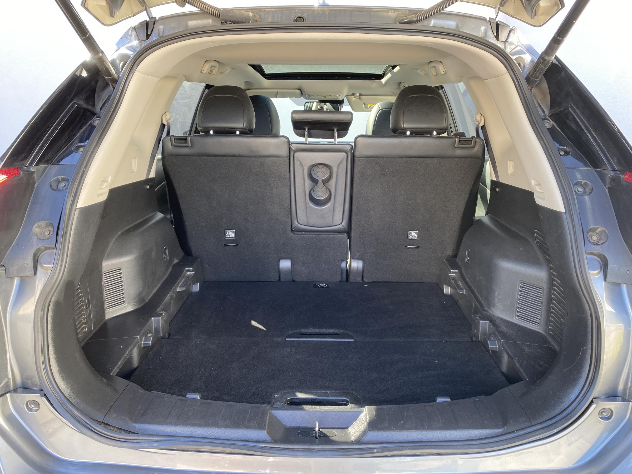 Nissan X-Trail, 2018 - pohled č. 7