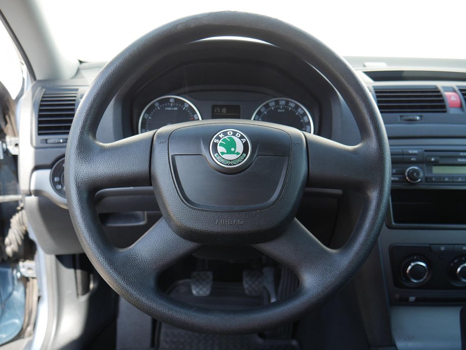 Škoda Octavia II 1.6 MPi Active