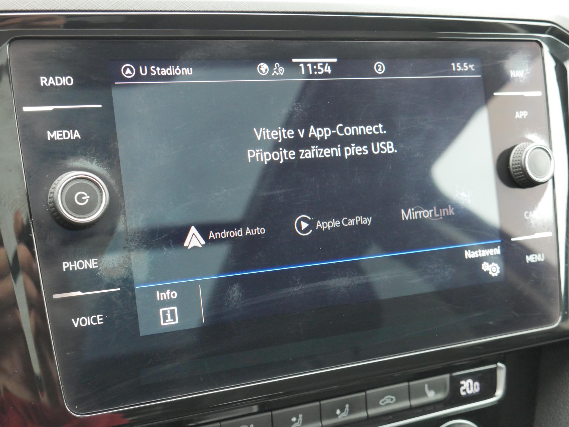 Volkswagen Passat, 2020 - pohled č. 15