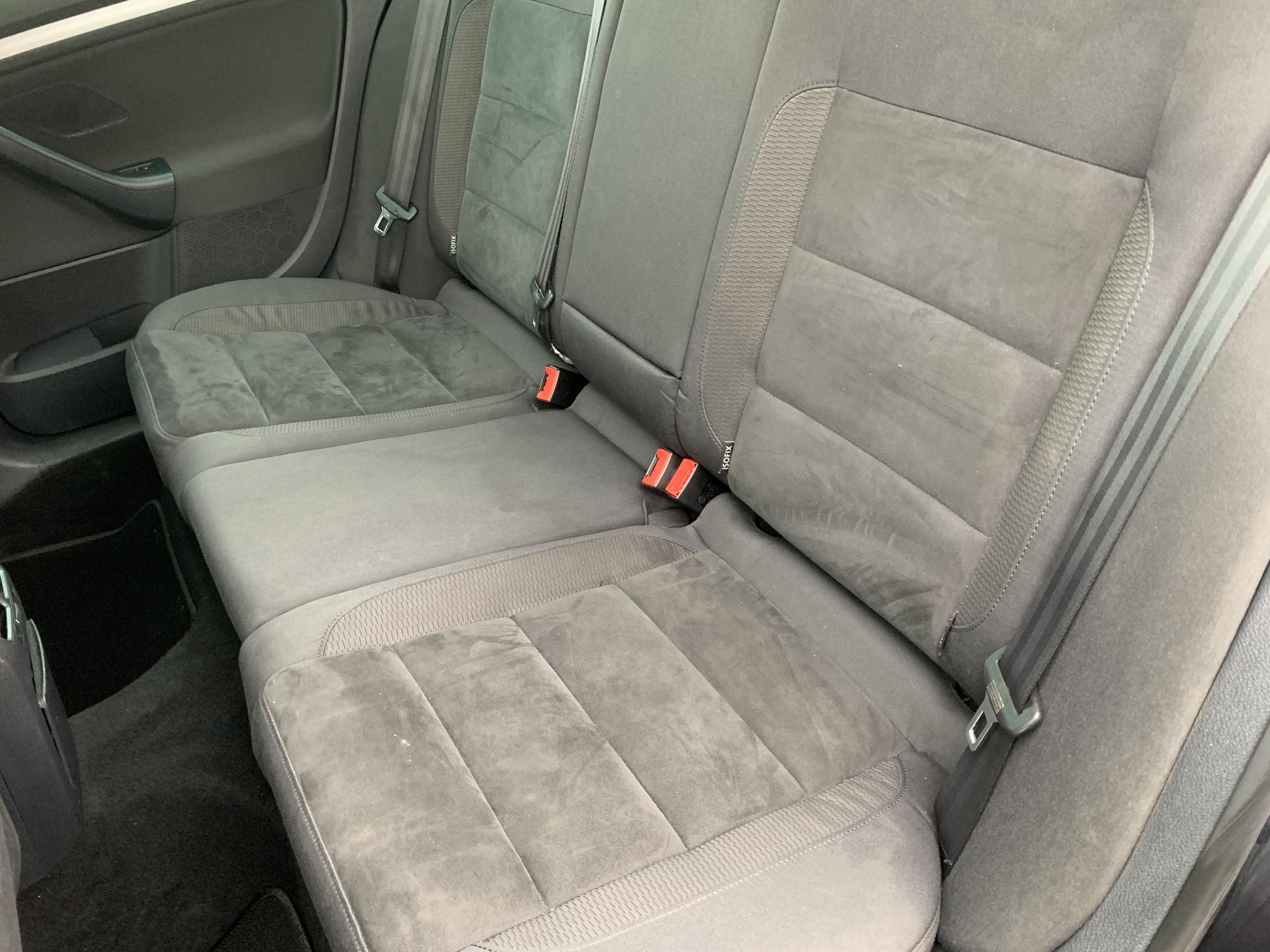 Volkswagen Golf, 2010 - pohled č. 10