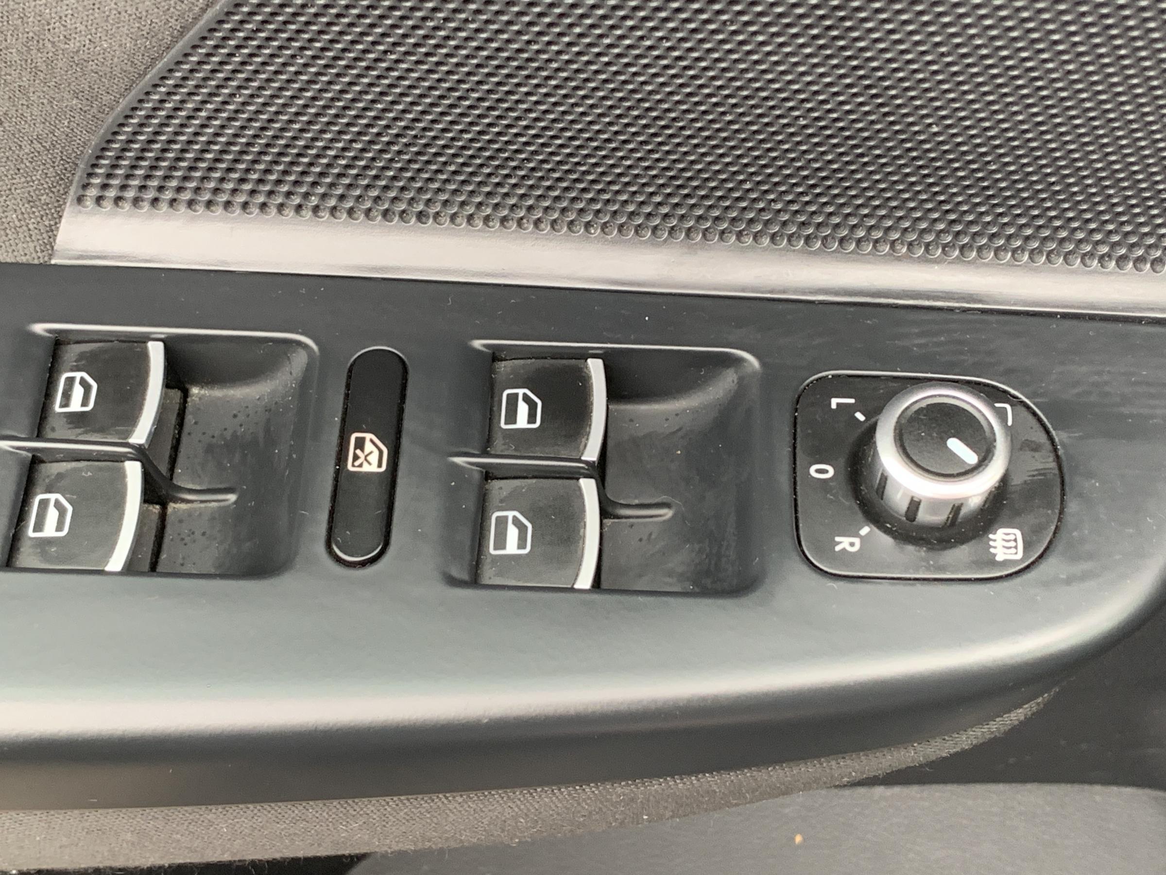 Volkswagen Golf, 2010 - pohled č. 16