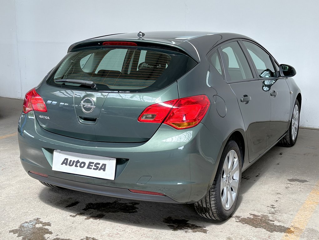 Opel Astra 1.6i 16V 