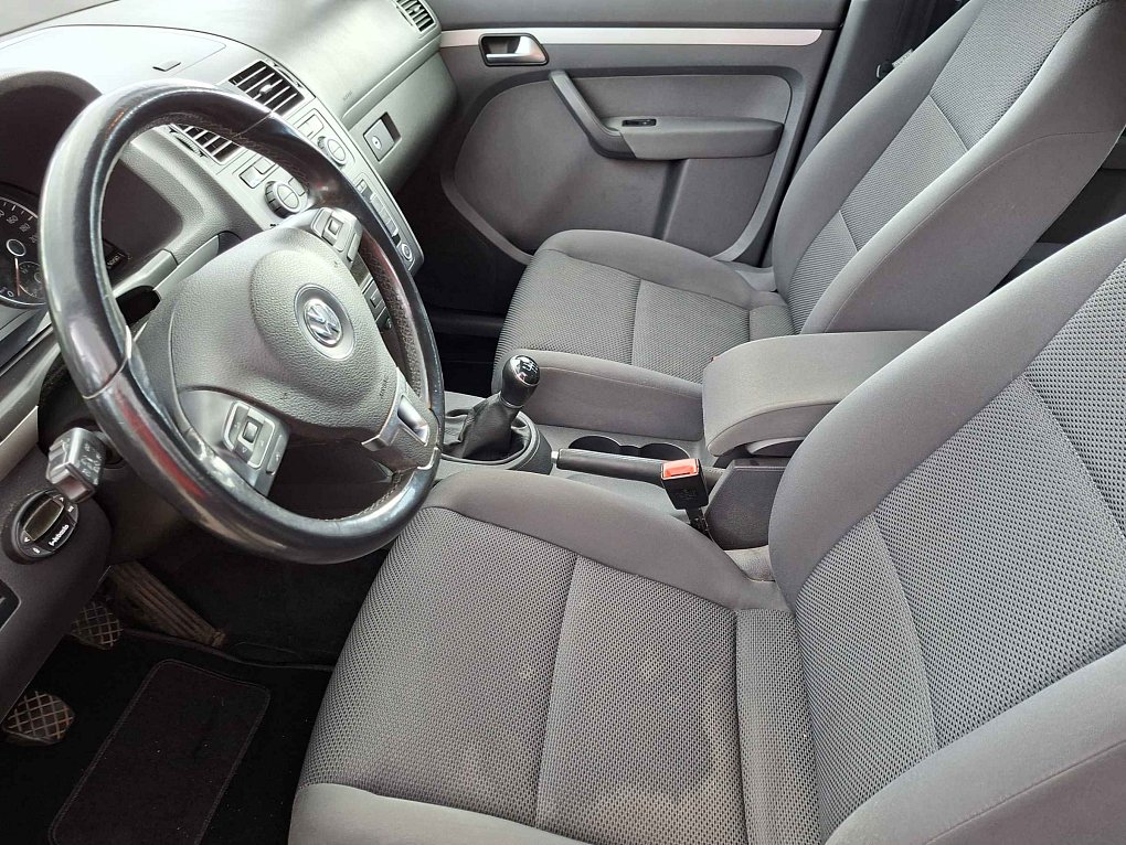 Volkswagen Touran 1.6TDi 
