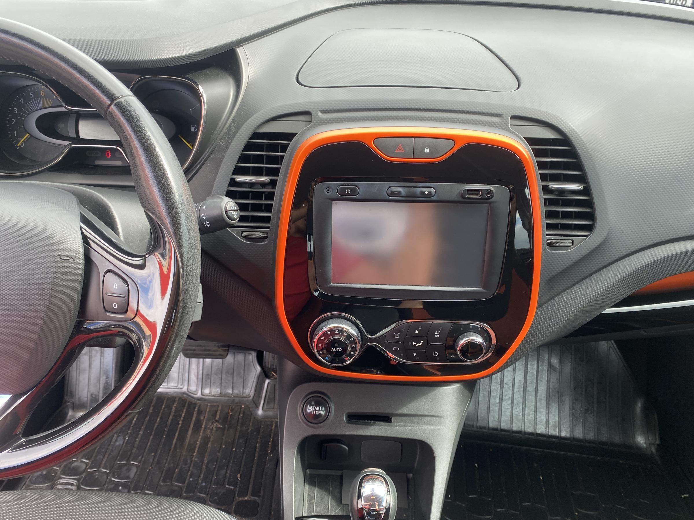 Renault Captur, 2015 - pohled č. 16