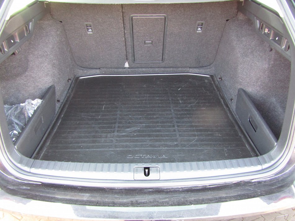 Škoda Octavia IV 2.0 TDi Style