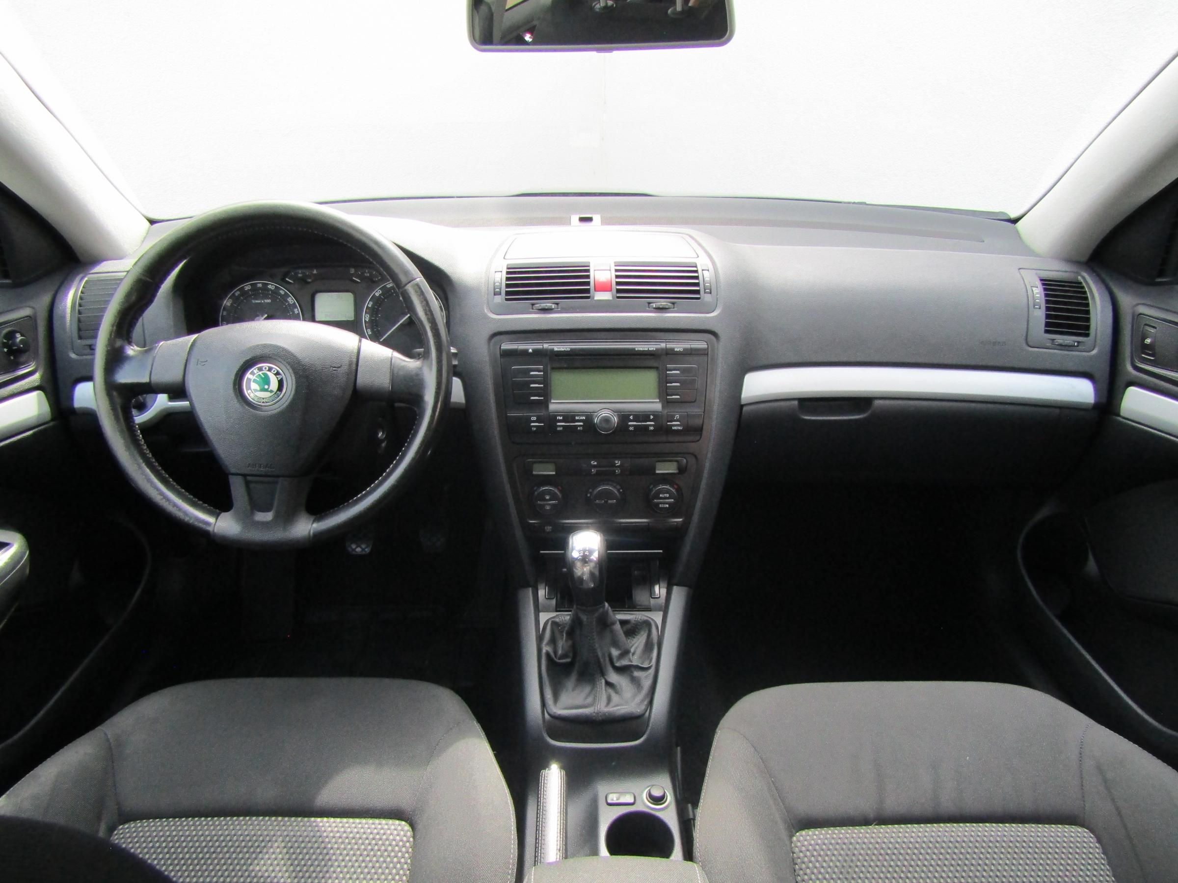 Škoda Octavia II, 2006 - pohled č. 19