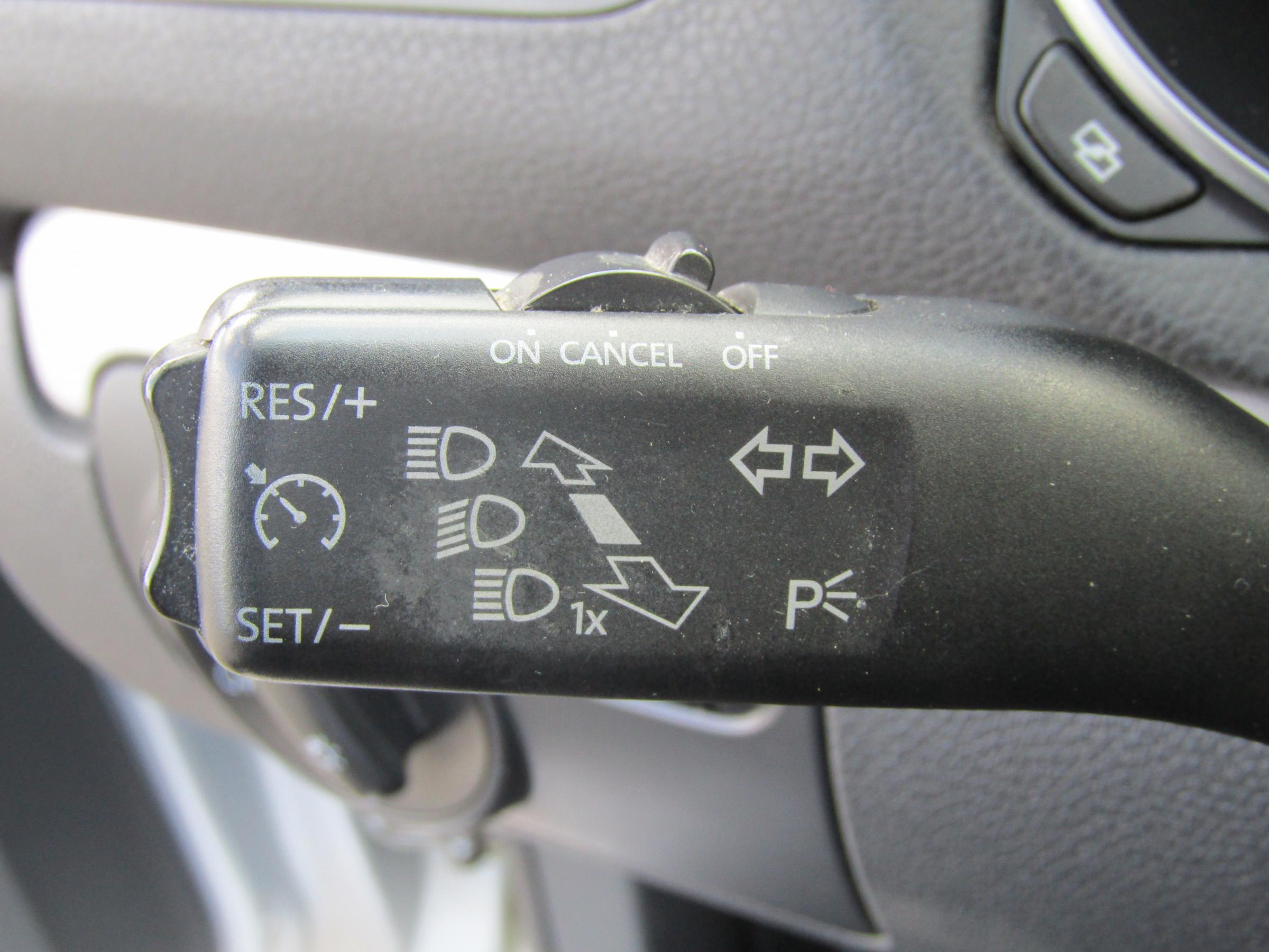 Volkswagen Golf, 2010 - pohled č. 14