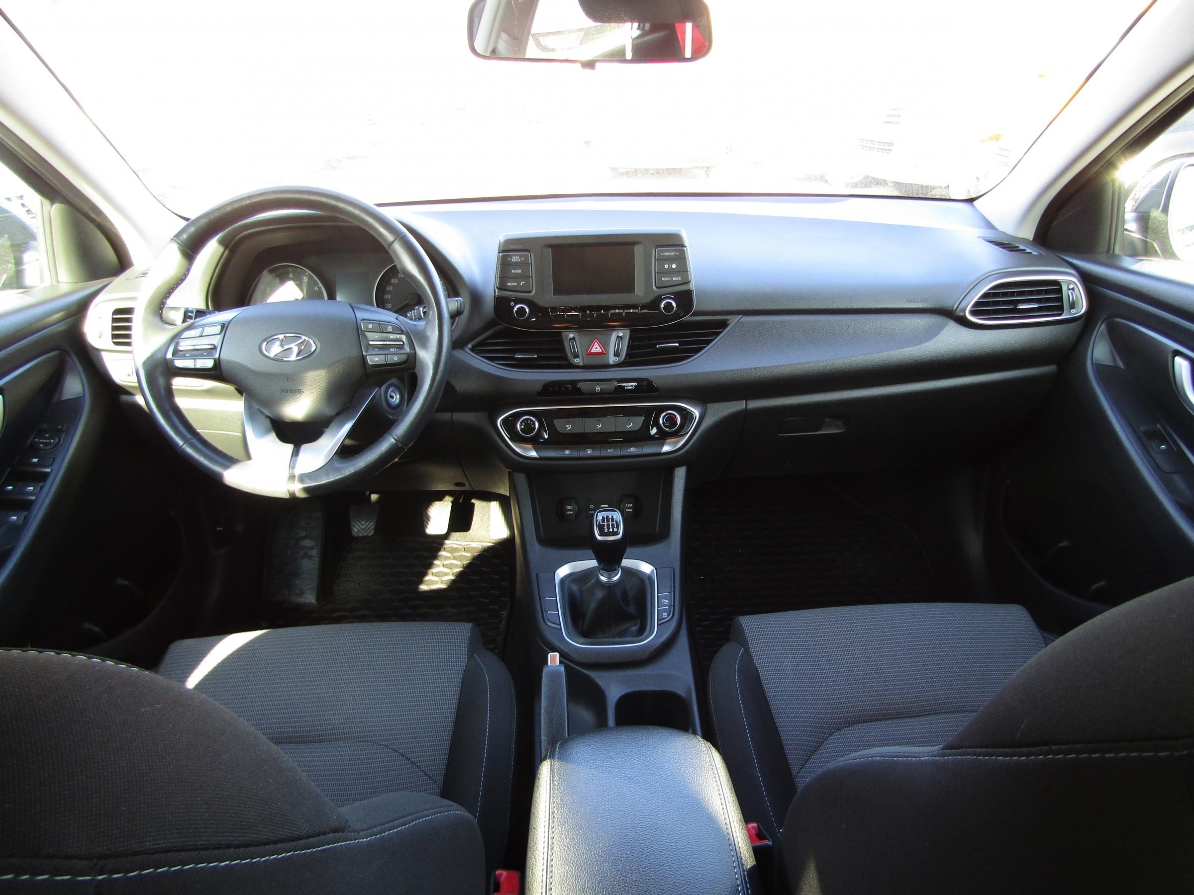 Hyundai i30, 2017 - pohled č. 8