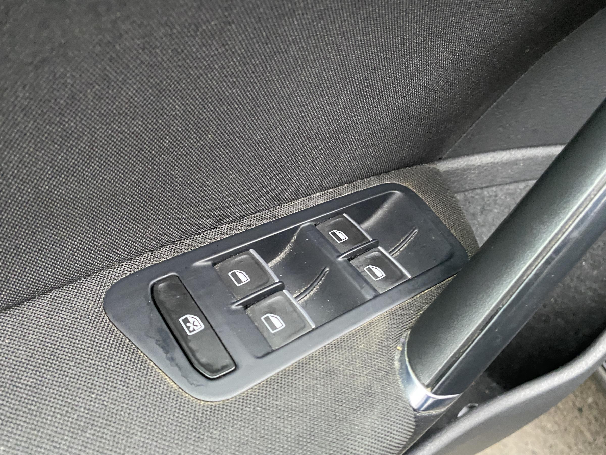 Volkswagen Golf, 2013 - pohled č. 13