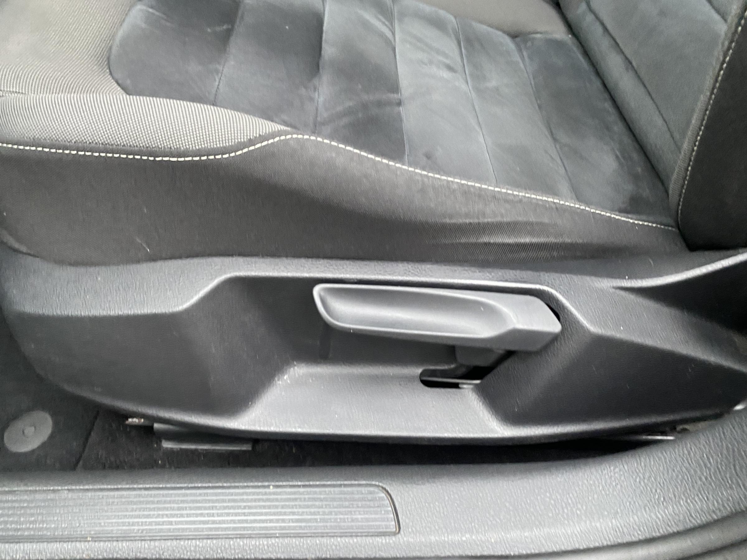 Volkswagen Golf, 2013 - pohled č. 14