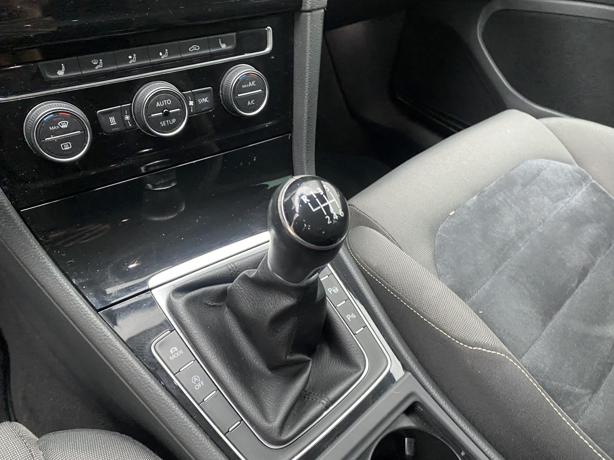 Volkswagen Golf, 2013 - pohled č. 16