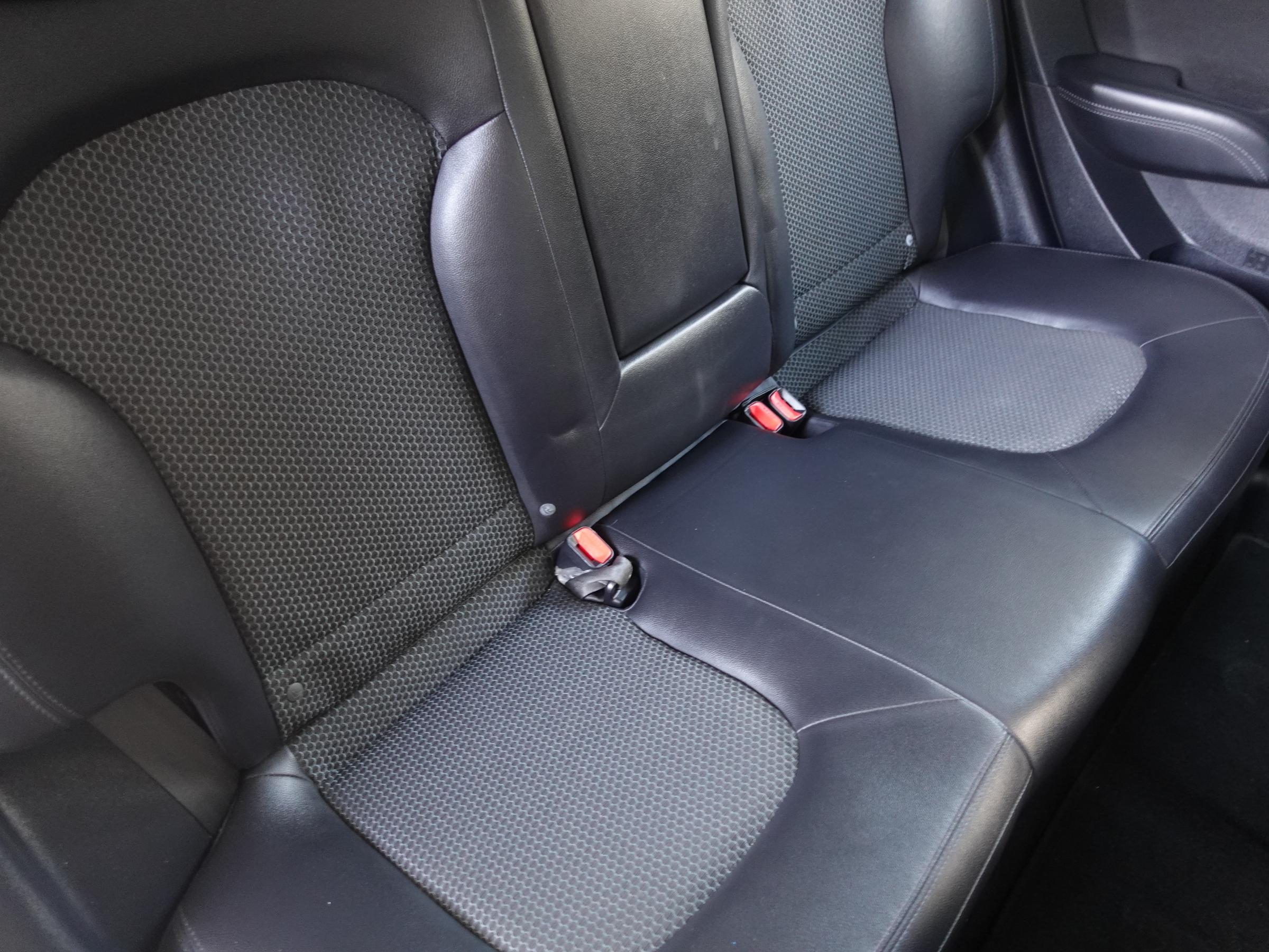 Hyundai ix35, 2012 - pohled č. 12