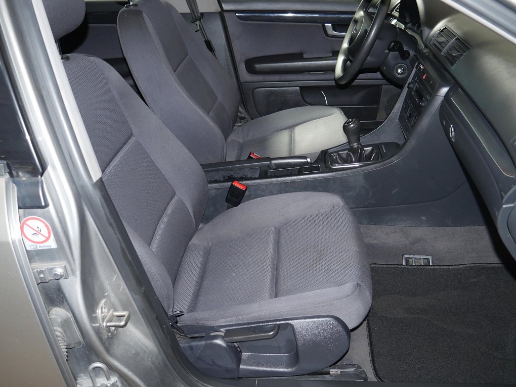 Audi A4 2.0 i 