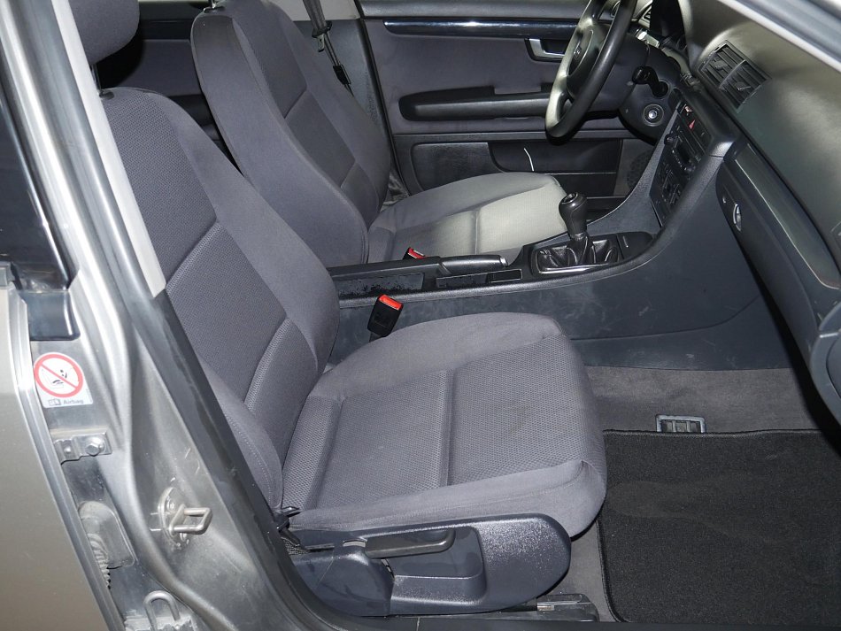Audi A4 2.0 i 