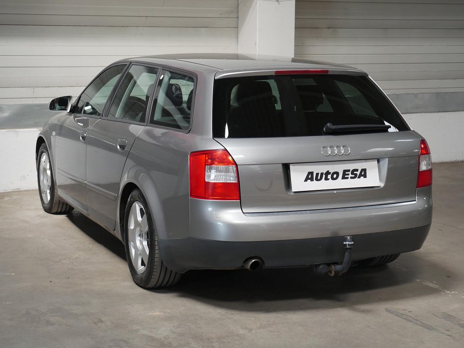 Audi A4 2.0 i 