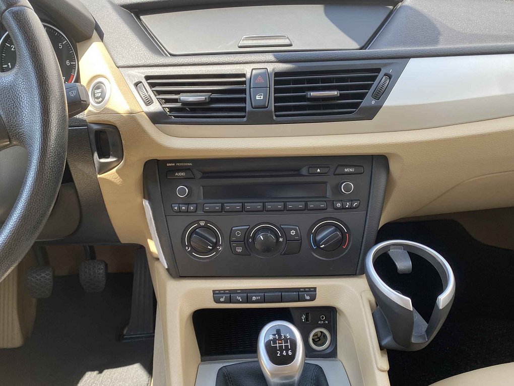 BMW X1 2.0i  sDrive18i