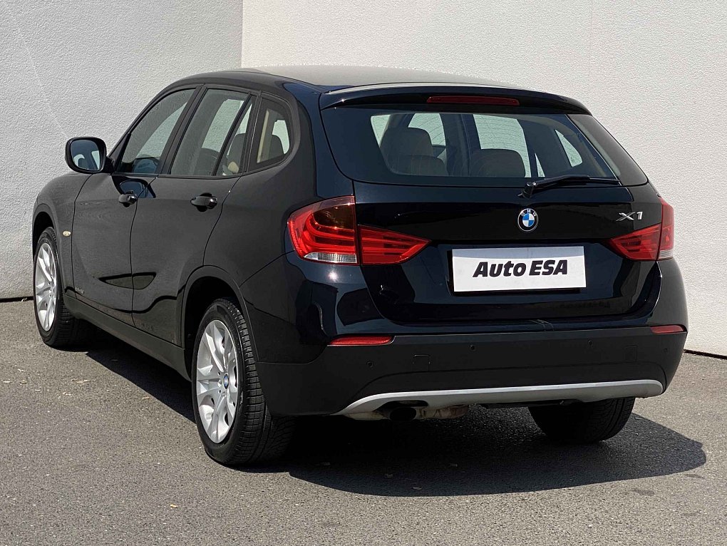 BMW X1 2.0i  sDrive18i