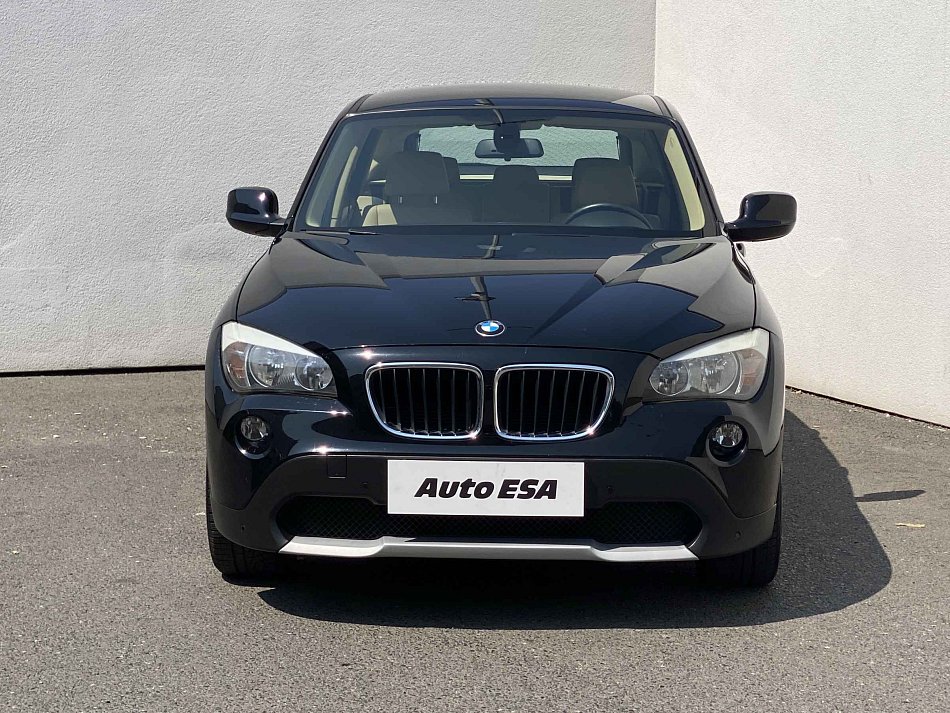 BMW X1 2.0i  sDrive18i