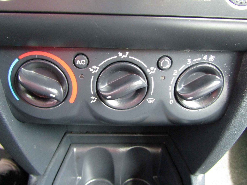 Renault Clio 1.2 i 